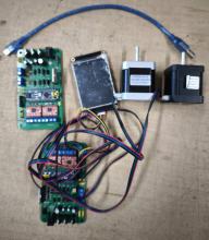 ARDUINO 2 DESKY + KROKOVÉ MOTORKY + MONITOR