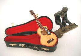 MINI JUMBO GUITAR